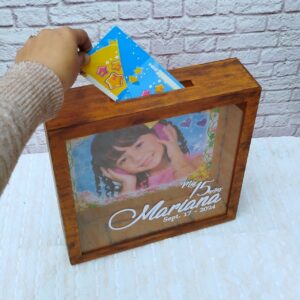 Cofre para lluvia de sobres tipo alcancía para bodas y eventos personalizado con foto y diseño especial