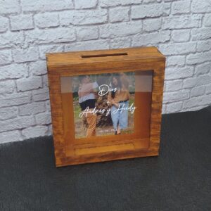 Cofre para lluvia de sobres tipo alcancía para bodas y eventos personalizado con foto y diseño especial