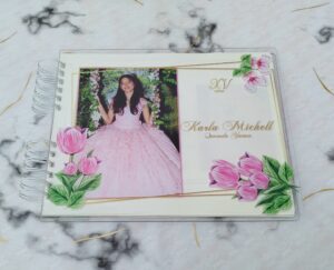 Libro de firmas con tapa en acrílico personalizado