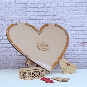 Cuadro de firmas en corazón para boda