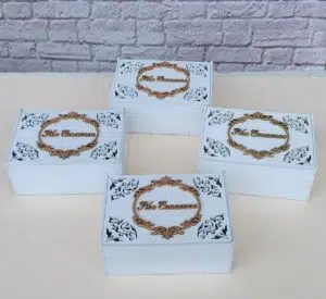 Cofre tipo baúl para anillos de boda