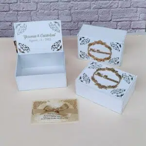 Cofre tipo baúl para anillos de boda