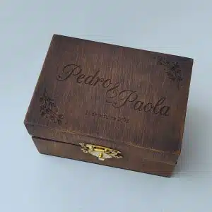 Cofre para anillos de boda personalizados