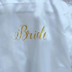 Batas personalizadas para novias y damas de honor