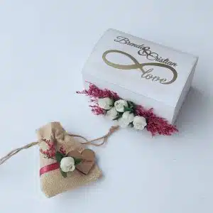 Cofre para argollas y arras de bodas personalizado
