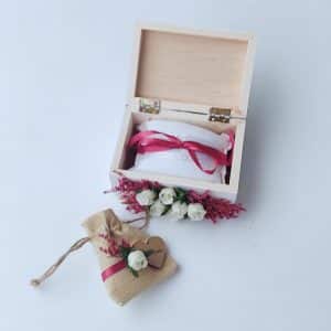 Cofre para argollas y arras de bodas personalizado