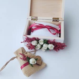 Cofre para argollas y arras de bodas personalizado