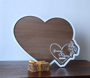 Cuadro de firmas en forma de corazón