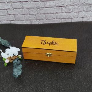 Cofres de firmas en madera tipo vintage para bodas y eventos con corazones en madera