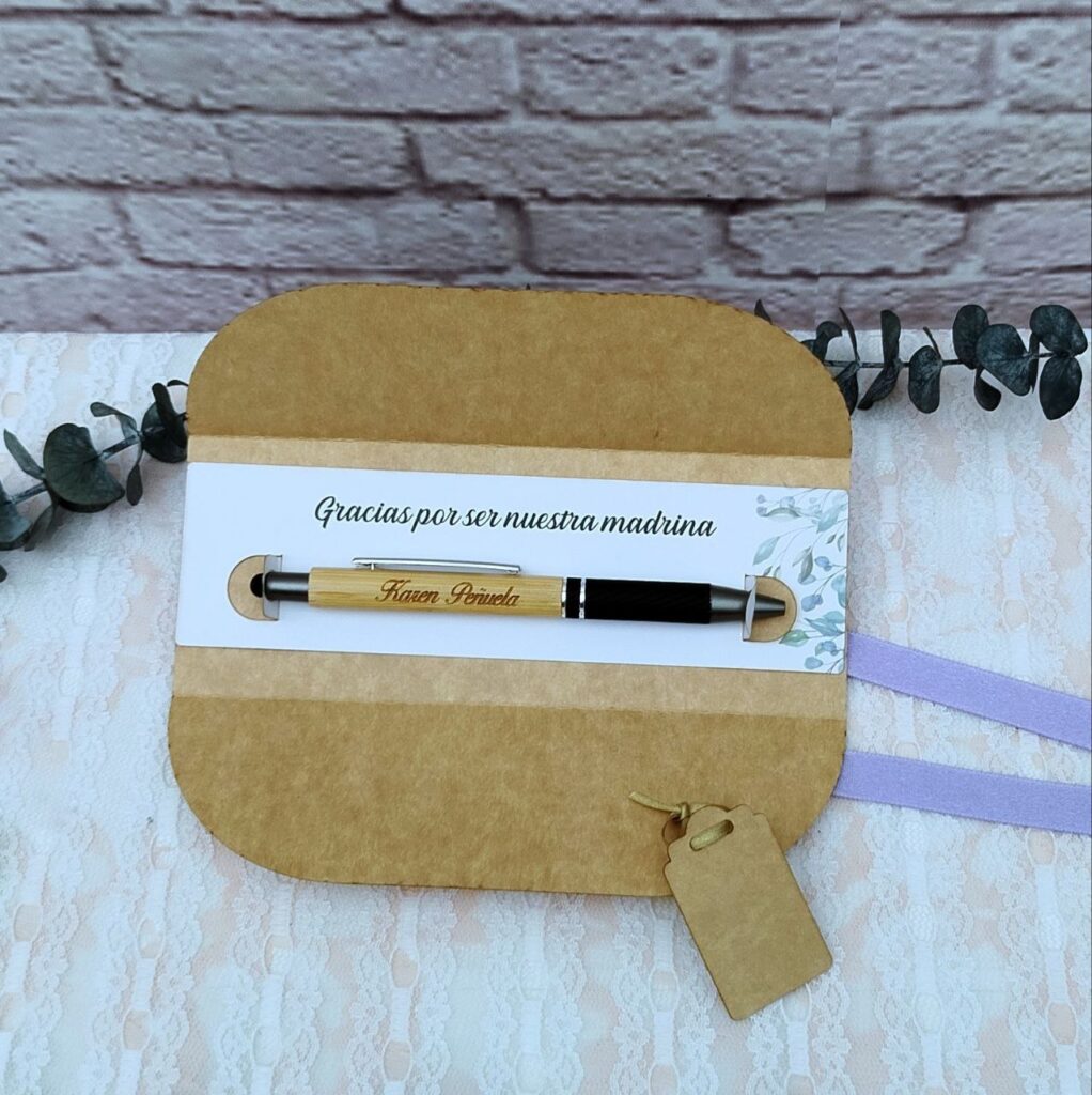 Esferos personalizados para detalles de padrinos, con empaque