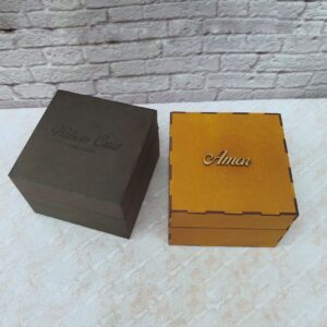Caja para regalo de compromiso para el novio personalizada