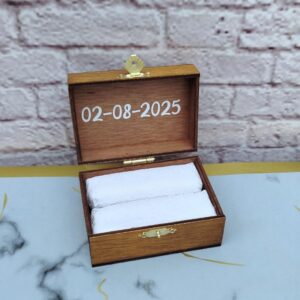 cofre para anillos personalizados vintage, con decoración personalizada en acrilico