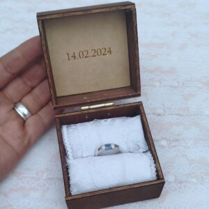 cofre para anillos personalizados vintage, con decoración personalizada