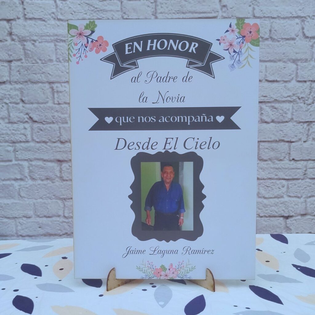 Cartel del recuerdo para bodas y eventos personalizado en madera