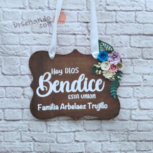 Cartel de pajecito personalizado en madera y detalles especiales