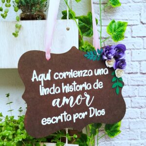 Cartel de pajecito personalizado en madera y detalles especiales