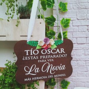 Cartel de pajecito personalizado en madera y detalles especiales
