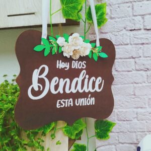 Cartel de pajecito personalizado en madera y detalles especiales