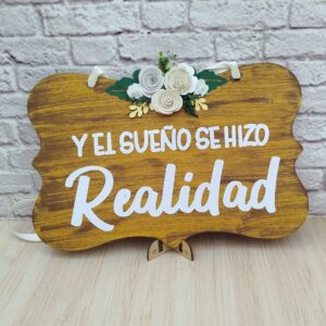 Cartel de pajecito personalizado en madera y detalles especiales