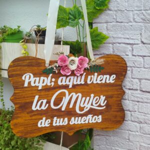 Cartel de pajecito personalizado en madera y detalles especiales