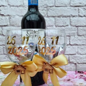Caja en madera y copas personalizadas detalle para padrinos, damas de honor, padres, ceremonias, recuerdos toda ocasion