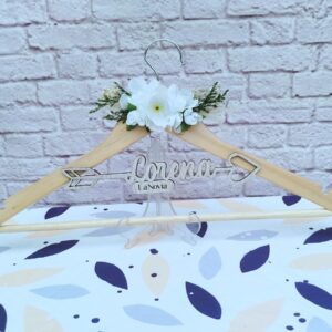 ganchos decorados y personalizados para vestidos de boda,